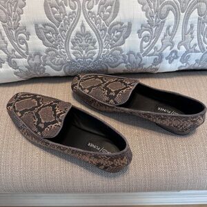 Donald J. Pilner snakeskin Flats